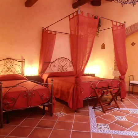 فندق مبيت وإفطار Il Castello بتراليا سوتانا